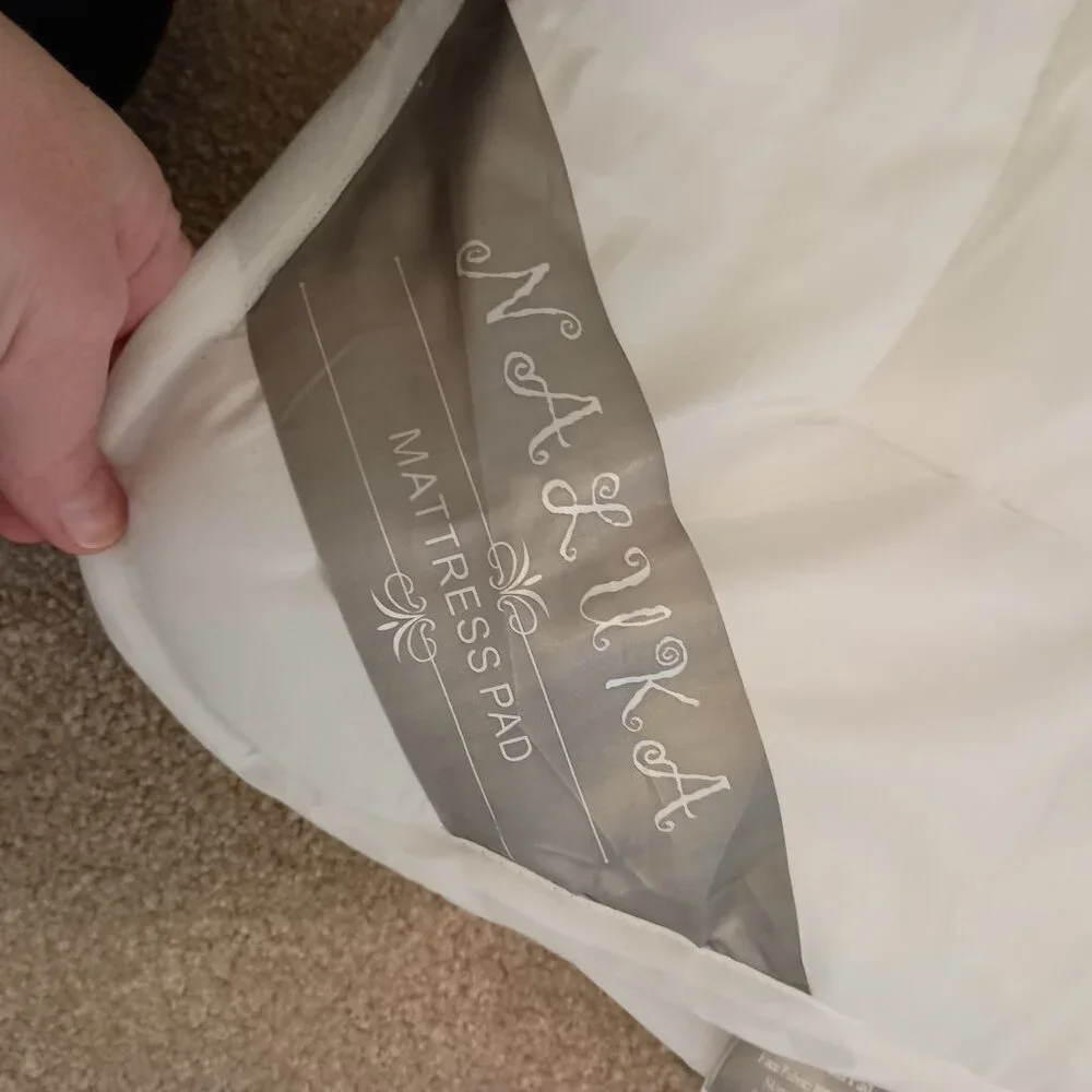 NWOT✨Nakula🔸Twin Mattress Microfiber Cover Protector